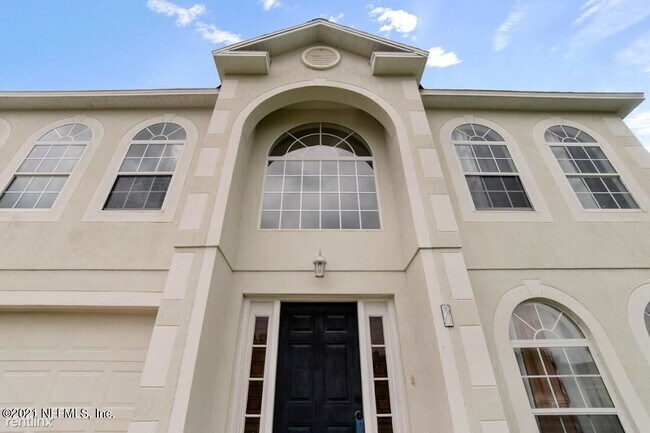 Building Photo - 5 br, 3 bath House - 717 LARGO LN