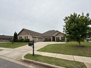 Building Photo - 20 Crimson Cloud SW