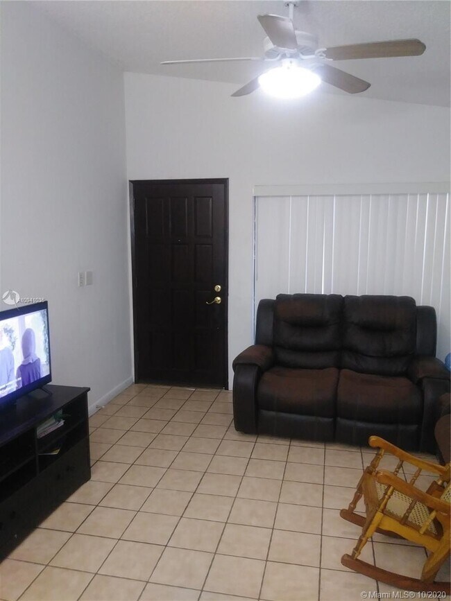 Building Photo - 7525 SW 153rd Pl