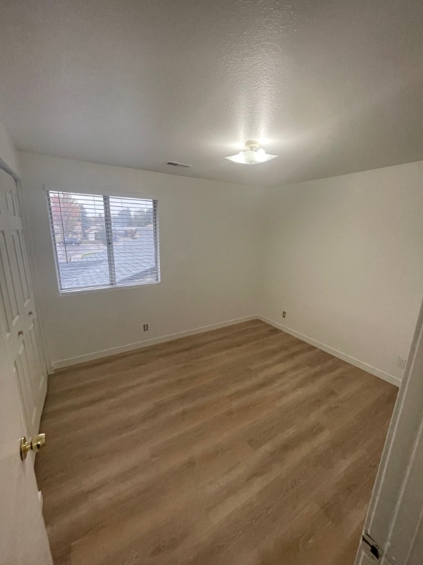 Building Photo - 6441 W Douglas St