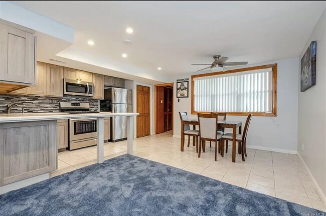 Foto del edificio - 187 Revere Ave