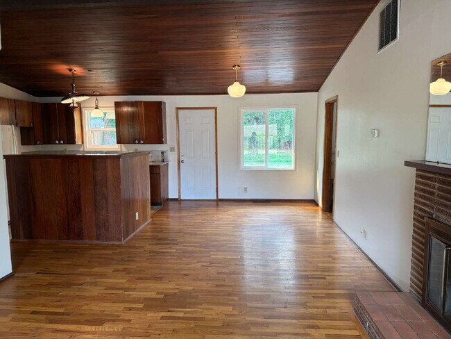 Foto del edificio - Single Family Home Available for Rent!