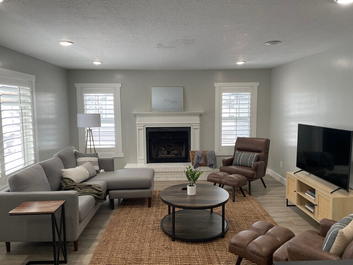 1384 E Vine St, Murray, UT 84121 House Rental in Murray, UT