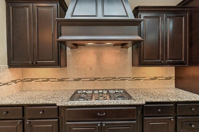 Building Photo - 24210 Madrid Hill Ln