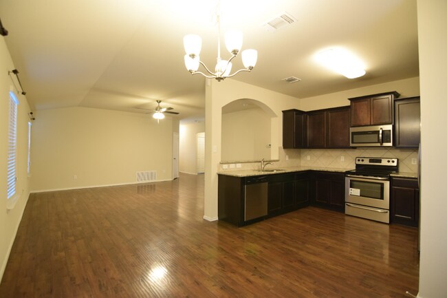 Foto del edificio - 9610 Glynhill Ct