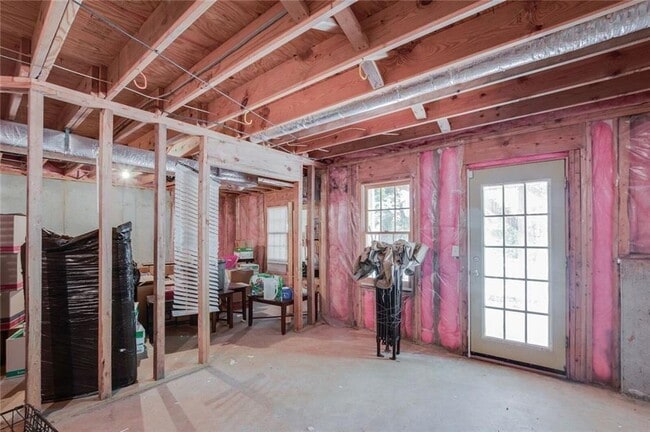 Building Photo - 1489 Justin Dr