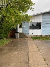 Building Photo - 9509 103 Ave