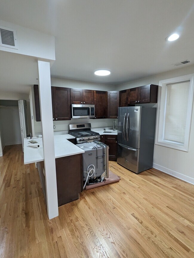 Foto del edificio - 6307 N Mozart St