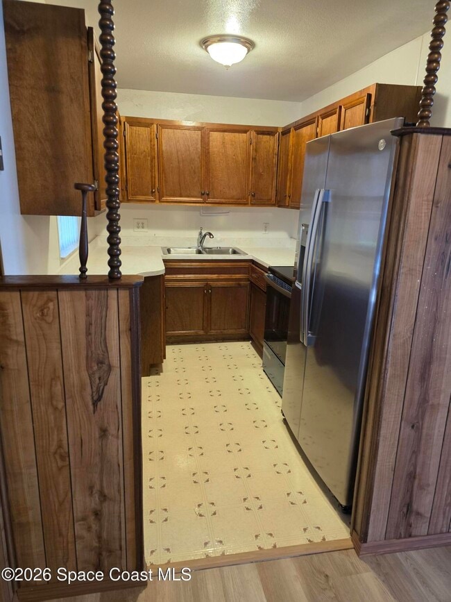 Foto del edificio - 2910 Zephyr Ln