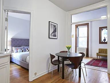 Building Photo - Located within the beautiful prewar cooperative building