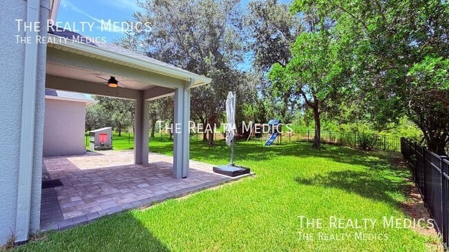 Building Photo - 10263 Malpas Point