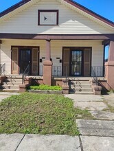 Building Photo - 2028-2030 Desire St