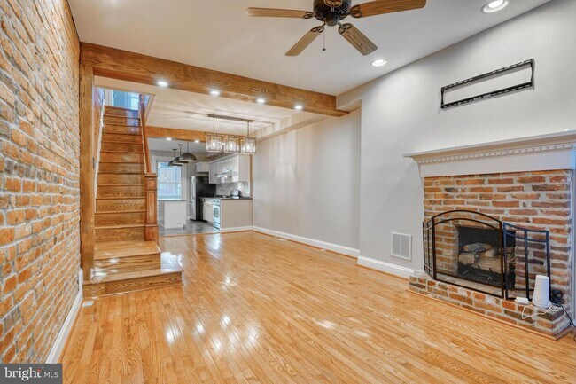 Building Photo - 1633 Jackson St