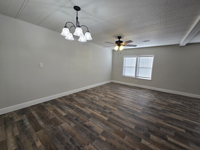 Foto del edificio - 2875 Bay Ave