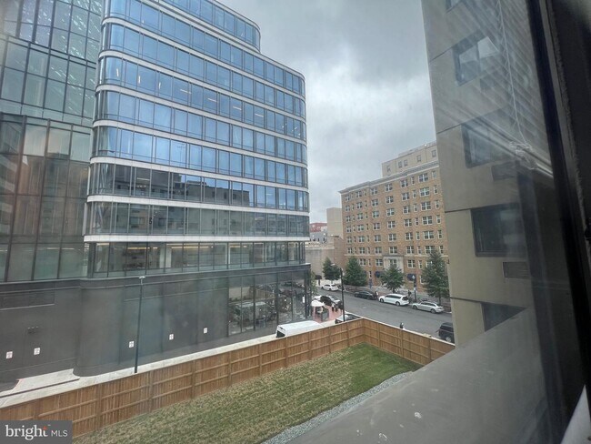 Building Photo - 2141 I St NW