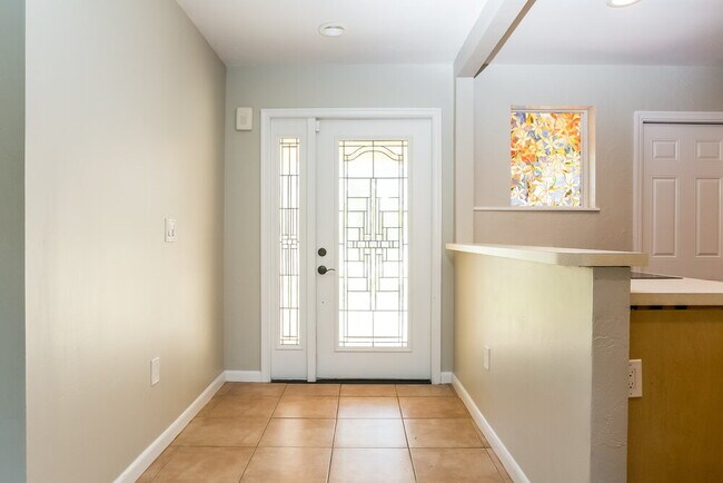 Foto del edificio - 9506 Burlington Pl