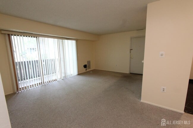 Building Photo - 1105 Aspen Dr
