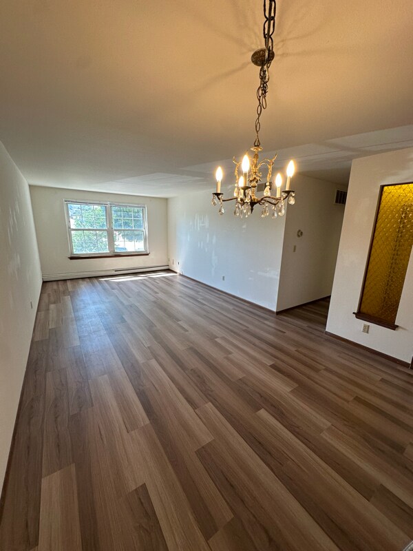 Foto principal - 4333 N Oakland Ave