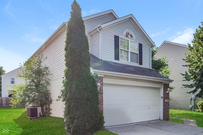 Foto del edificio - 5675 Glass Chimney Ln