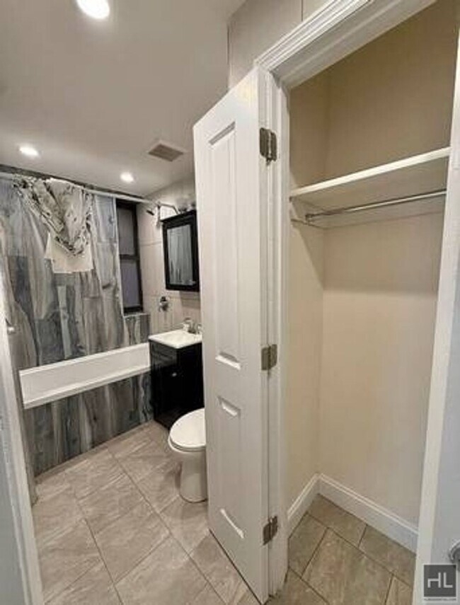 Foto del edificio - BERGEN STREET