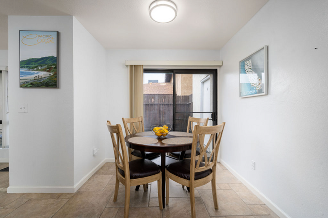 Building Photo - 4400 Parkwood Ct