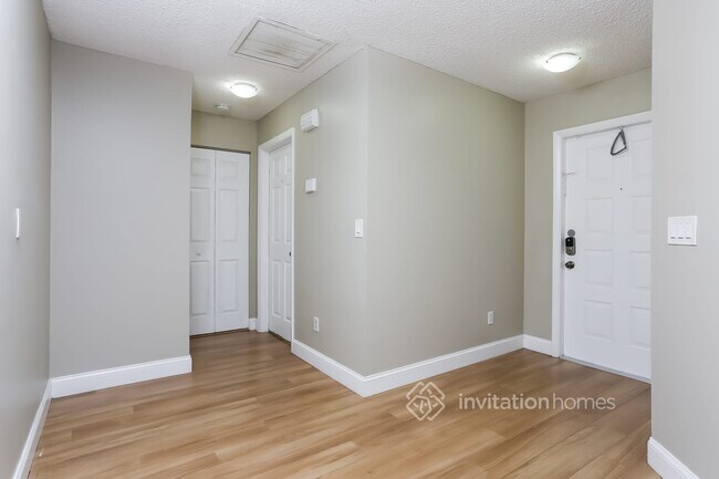 Building Photo - 2983 Myrtle Oak Cir