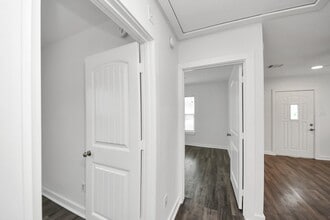 Building Photo - 233 N Carolina St