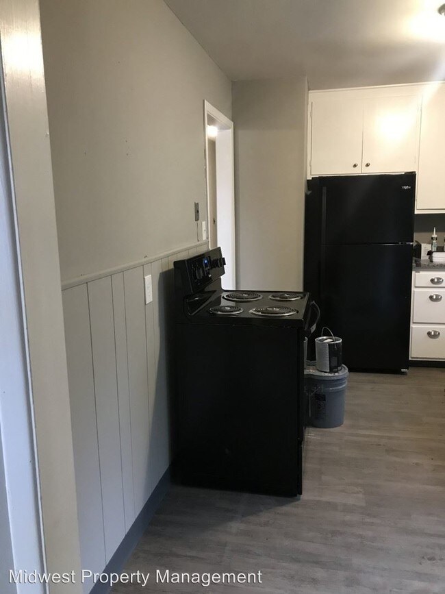 Building Photo - 3 br, 1.5 bath House - 1614 West 22nd Terr