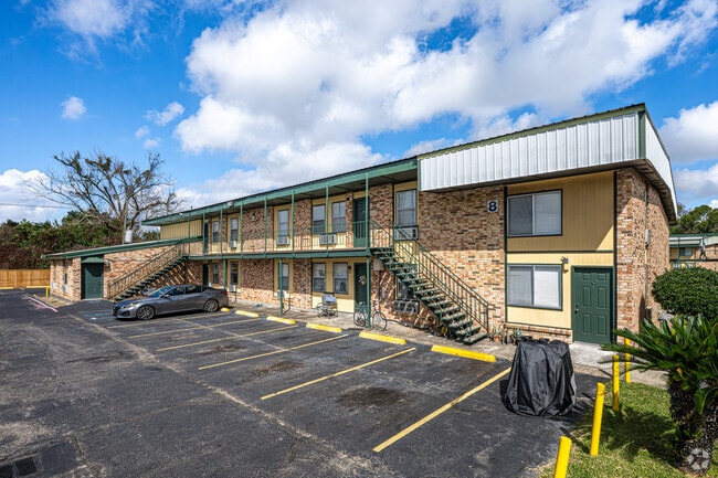 Building Photo - Skyview Terrace