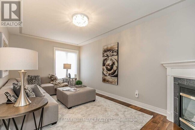 Photo du bâtiment - 192 Humberland Dr