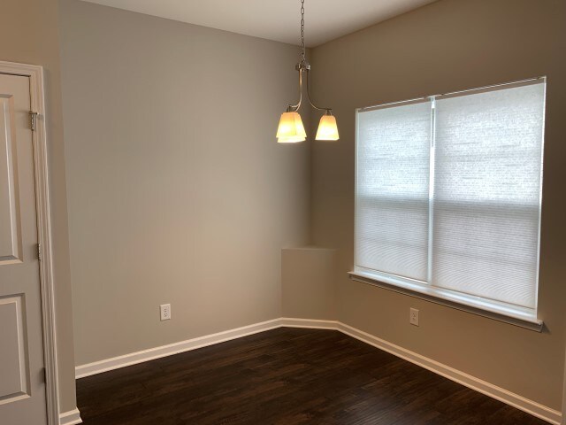 Building Photo - 405 Birr Dr