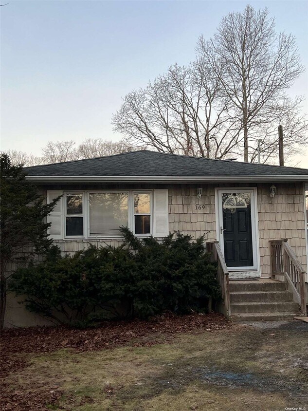 Primary Photo - 169 Southaven Ave