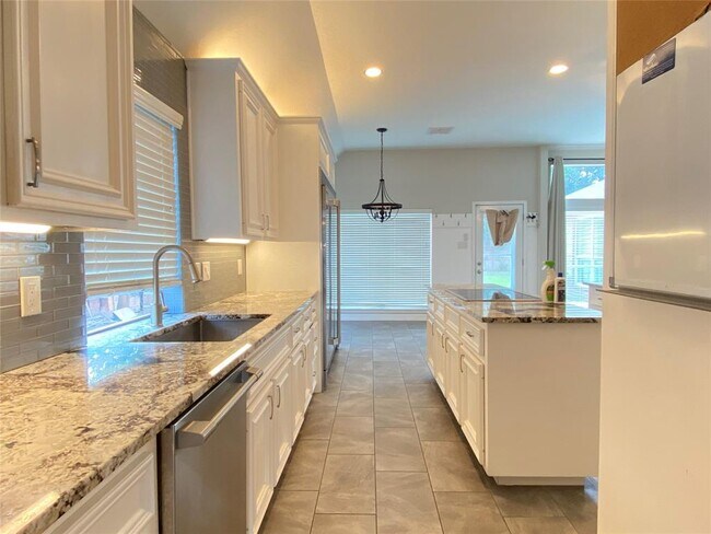 Building Photo - 2222 Alberton Ln
