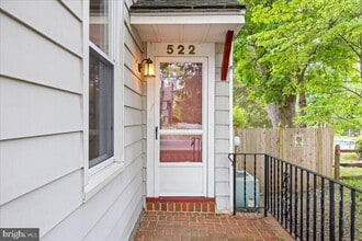Building Photo - 522 E Main St