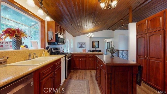 Foto del edificio - 621 Arth Dr