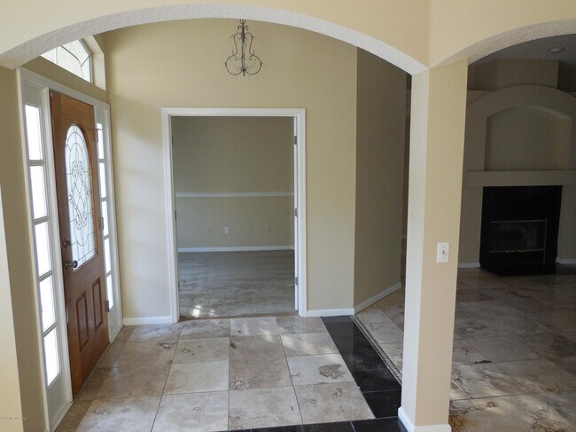 Building Photo - 2212 Keaton Chase Dr