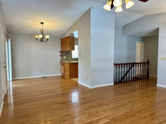 Photo - 3 Bedroom 3 Bathroom Single Family Home Av...