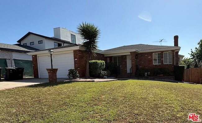 Photo - 3237 Midvale Ave House