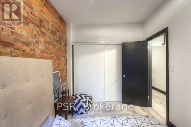 Building Photo - 262-262 Sherbourne St