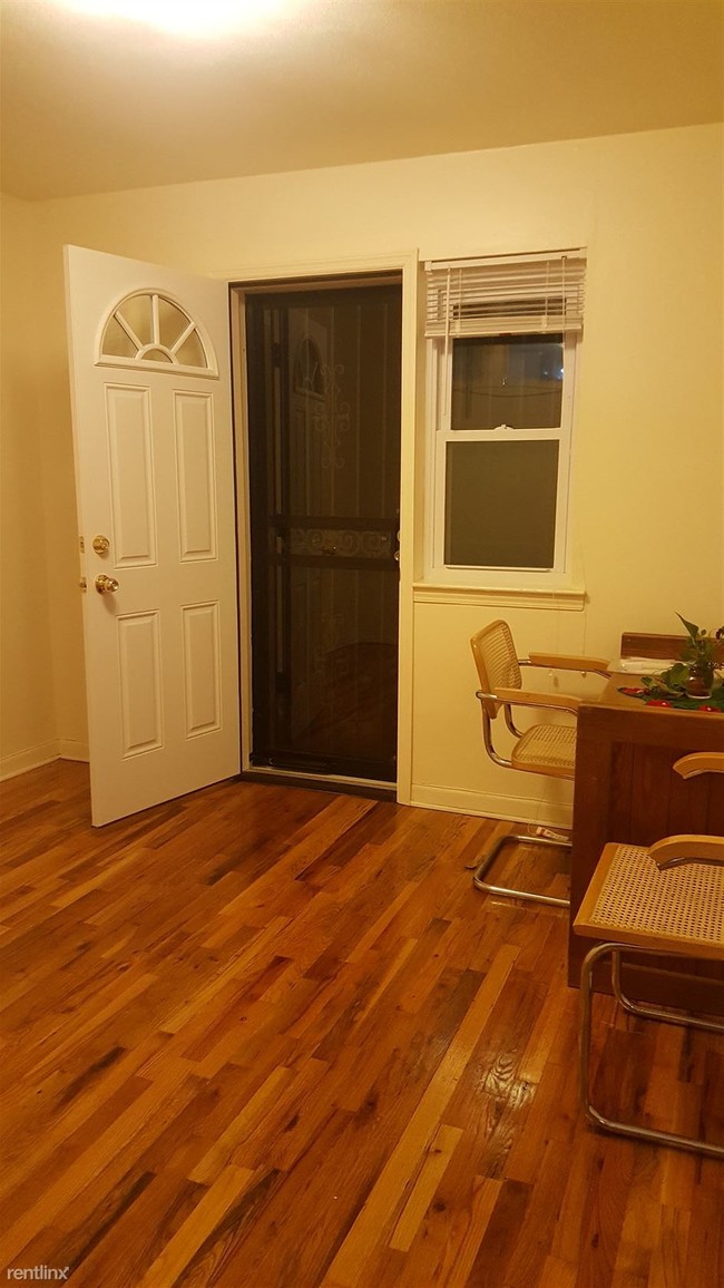 Foto del edificio - 3172 45th St