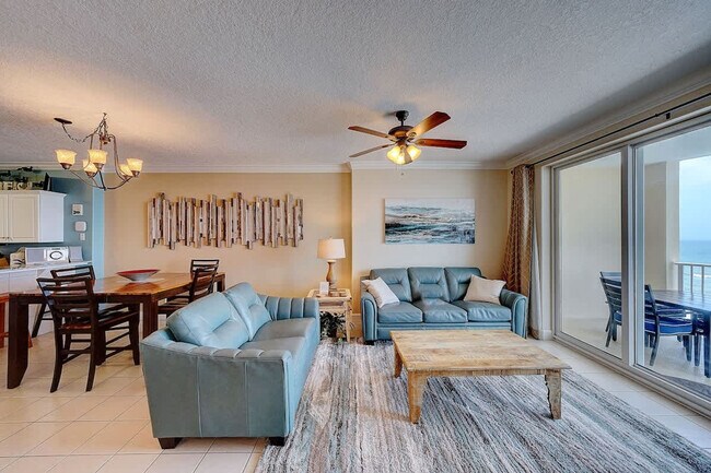 Foto del edificio - 10625 Front Beach Rd