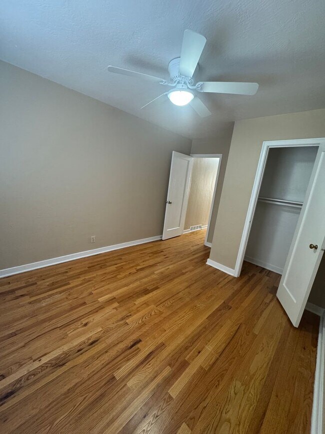 Foto del edificio - 11th Street Duplex