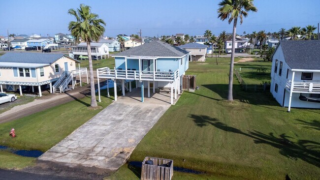 Foto del edificio - 16622 John Silver Rd