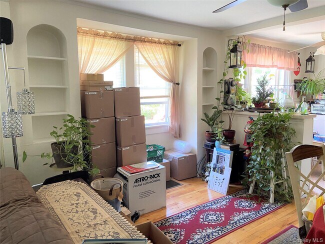 Foto del edificio - 42 Hamilton Rd