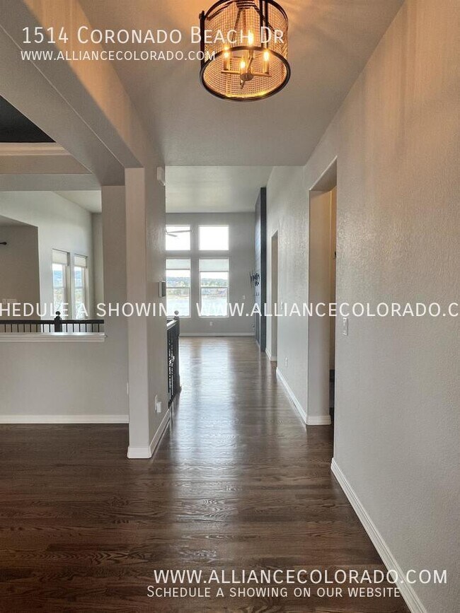 Building Photo - 1514 Coronado Beach Dr