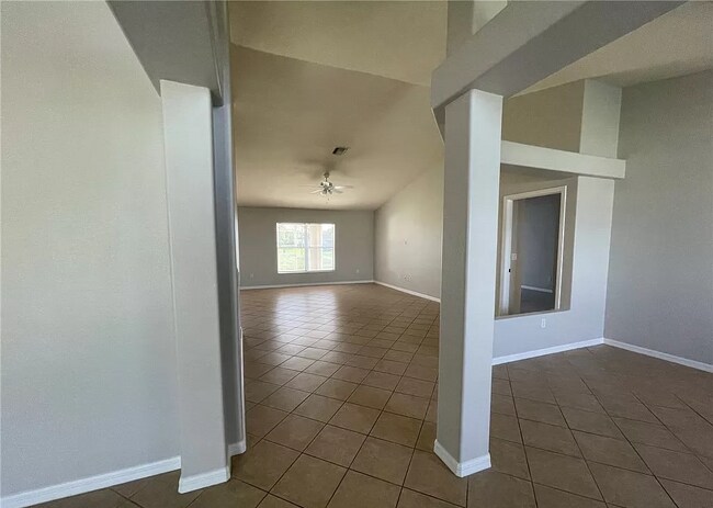 Foto del edificio - 2513 NW 28th St