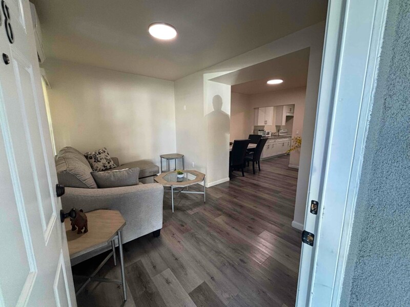 938 N Van Ness Ave, Fresno, CA 93728 Room for Rent in Fresno, CA