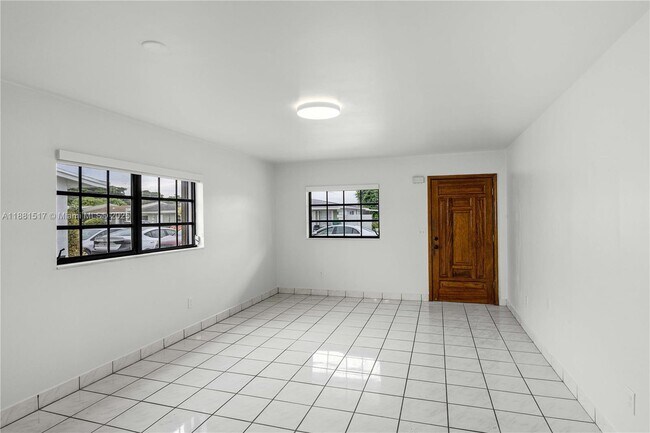 Foto del edificio - 10102 SW 23rd Terrace