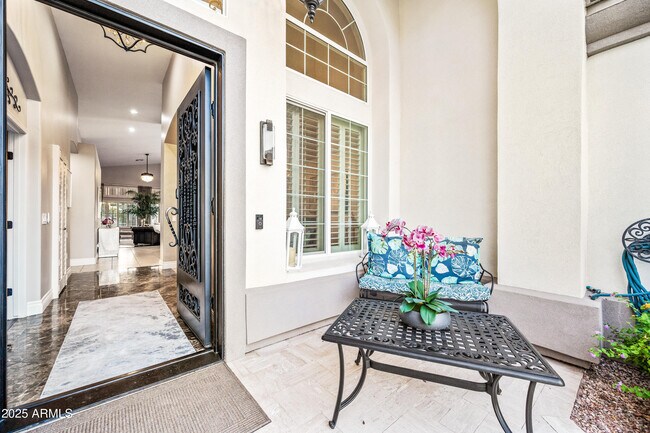 Foto del edificio - 1817 E Willow Tree Ct