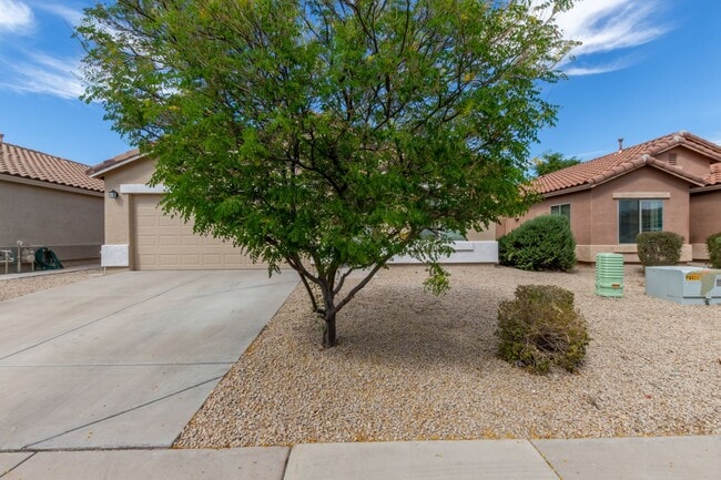 Building Photo - Introducing Your Dream Home in San Tan Hei...